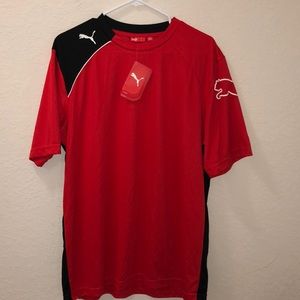 Puma United active shirt sz L